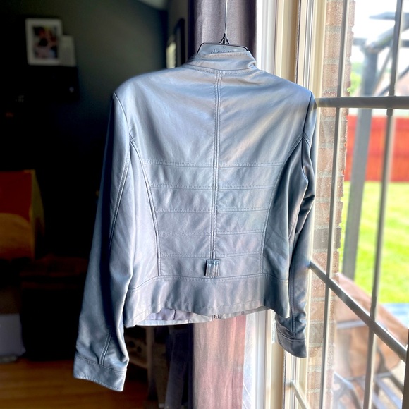 ⬇️ Revue Gray Leather Jacket NWOT - Picture 4 of 7